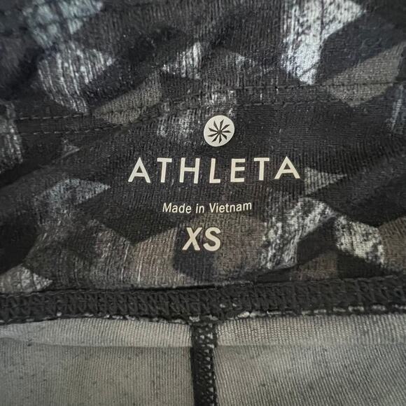Athleta Leggings Gray Mesh Triangle Print Full Length Be Free Size XS - Picture 8 of 9
